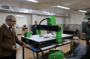 GİBTÜ’de yenilikçi bir dokunuş makine laboratuvarı faaliyete açıldı