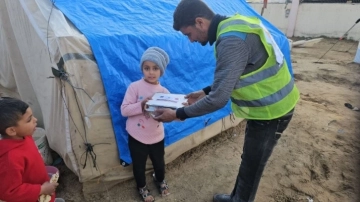 İmkander Gazze ve Suriye’deki mazlumları yalnız bırakmıyor