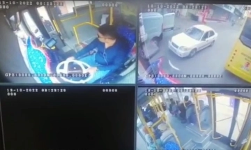 Otobüs şoförünün bıçakla öldürüldüğü anlar kamerada
