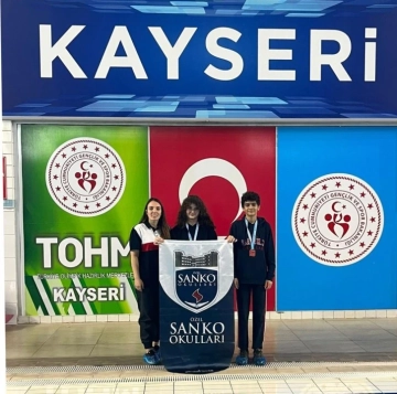 SANKO Okulları öğrencileri Türkiye Yüzme Şampiyonası'na gidiyor