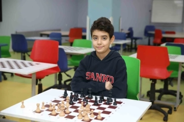 SANKO Okulları öğrencisi satrançta il üçüncüsü oldu